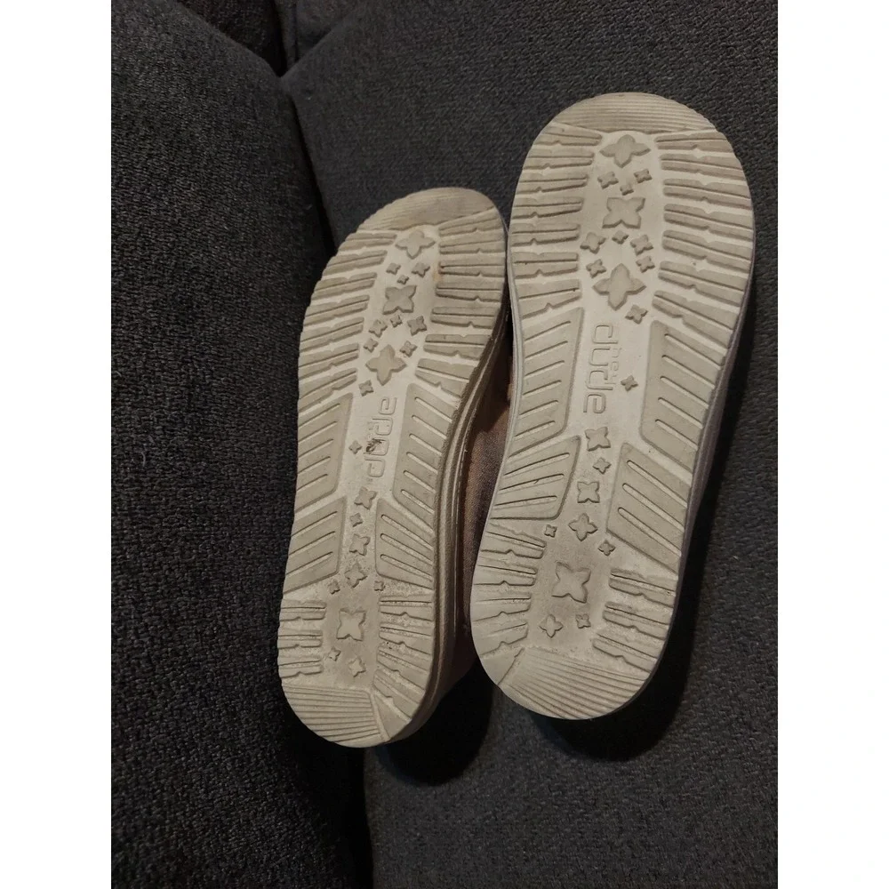HEY DUDE Wendy Sparkling Rose Gold Slip On Shoes Casual Lightweight Womens 7 Y2K